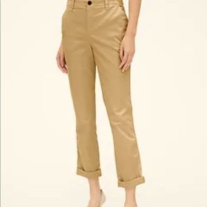 NWT Gap girlfriend chino in khaki